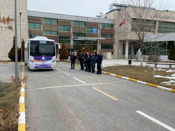 Vanlı 34 Pdr Öğretmeni Deprem Bölgesine Uğurlandı
