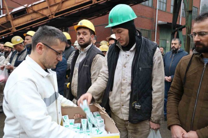Faciada Hayatını Kaybeden 263 Madenci Dualarla Anıldı