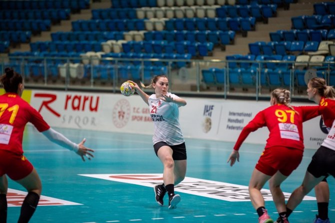 A Milli Kadın Hentbol Takımı, Kuzey Makedonya’yı 31-30 Yendi