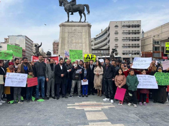 Mahkum Yakınları Genel Af Çağrısı İçin Bir Araya Geldi