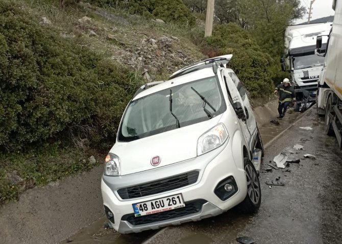 Kuşadası’nda Trafik Kazası: 1 Yaralı