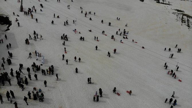 Depremzede Çocuklar Bitlis’te Kar Keyfi Yaşadı