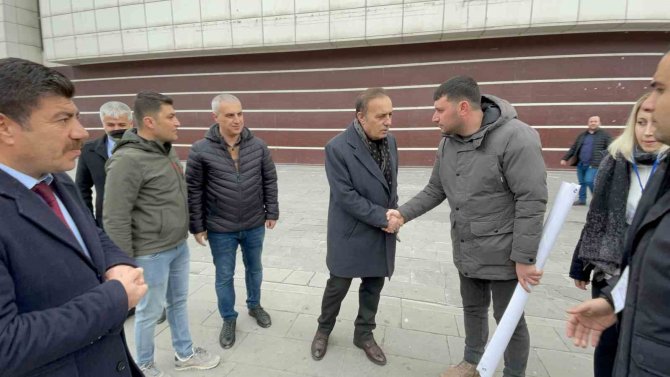 Bitlis’te Toplanılan 15 Bin Oyuncak Deprem Bölgesindeki Minikler İçin Yola Çıktı