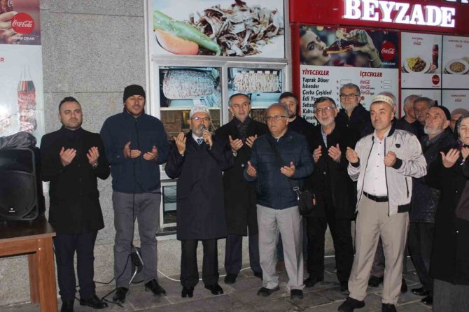 Bolu’dan Kutsal Topraklara 35 Kişilik Umre Kafilesi Uğurlandı