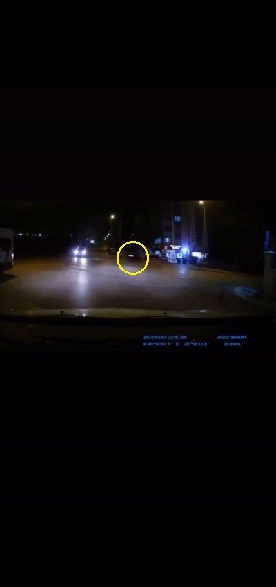 Motosikletiyle Son Sürat Böyle Çarptı