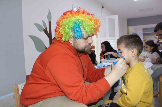 Iğdır’da Depremzede Çocuklar İçin Eğlence Programı Düzenlendi