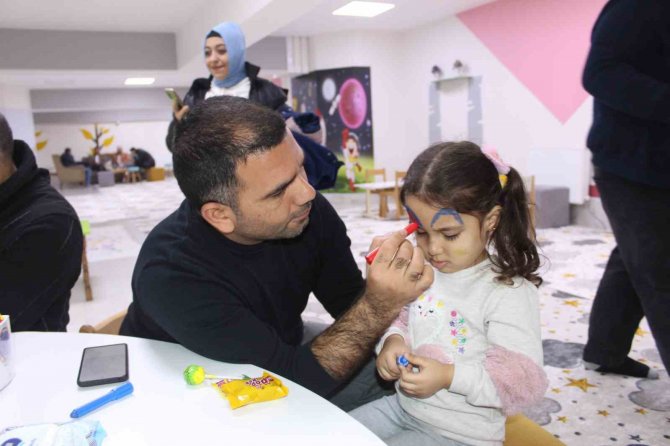 Iğdır’da Depremzede Çocuklar İçin Eğlence Programı Düzenlendi