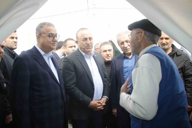 Dışişleri Bakanı Çavuşoğlu: “Cumhurbaşkanımızın Milletimize Bir Sözü Var, Bir Sene İçinde Kalıcı Konutların Tamamını Vatandaşlarımıza Teslim Etmek”