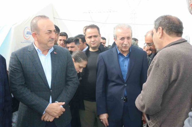 Dışişleri Bakanı Çavuşoğlu: “Cumhurbaşkanımızın Milletimize Bir Sözü Var, Bir Sene İçinde Kalıcı Konutların Tamamını Vatandaşlarımıza Teslim Etmek”