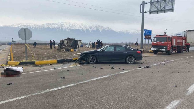 Isparta’da Trafik Kazası: 1 Ölü, 2 Yaralı