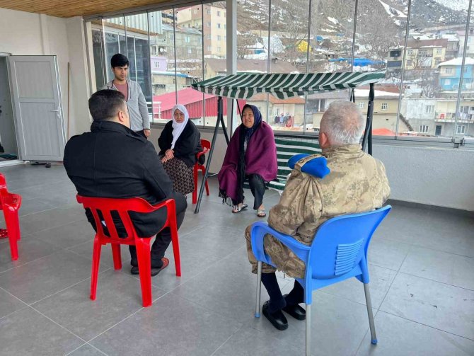 Beytüşşebap’a Gelen Depremzedelerin İhtiyaçları Gideriliyor
