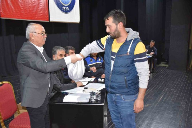 Salihli’de Yeni Pazaryerlerinde Kuralar Çekildi