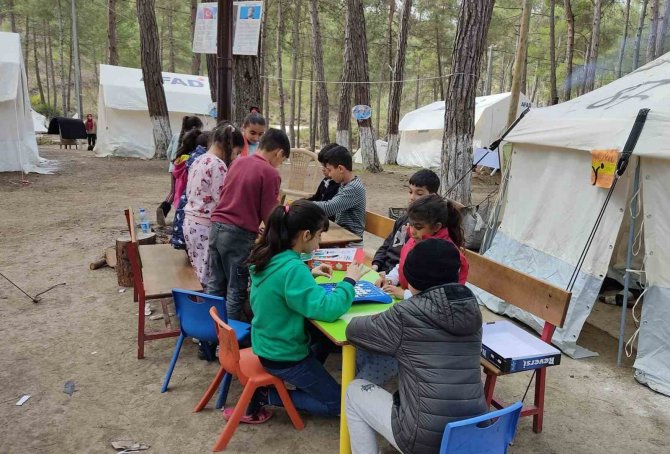 Rehber Öğretmenler Deprem Bölgesinde