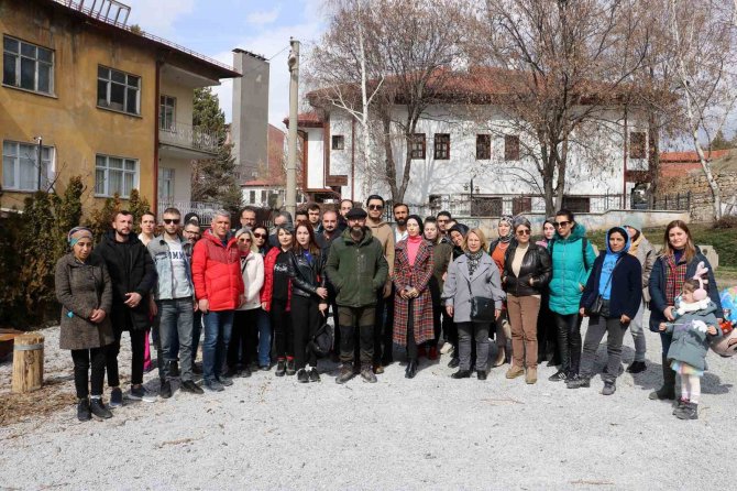 Hayvanseverlerden Tepki: “Bir Canlının Yuvasını Yakmak, Yıkmak Vicdansızlıktır”