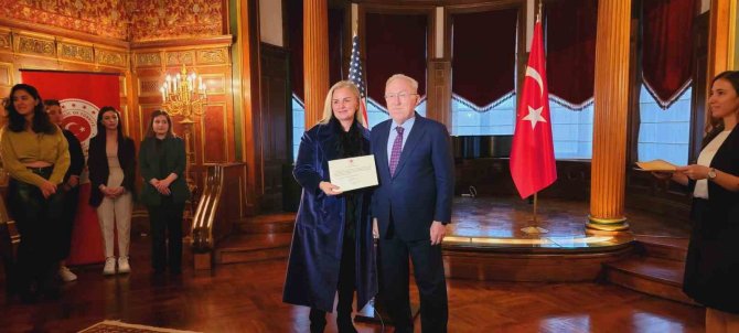 Türkiye’nin Washington Büyükelçiliğinde Deprem Gönüllülerine Teşekkür Töreni