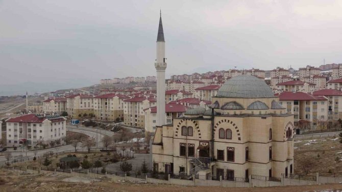 Vanlılar Toki̇’nin Deprem Konutlarında Güvenle Oturuyor