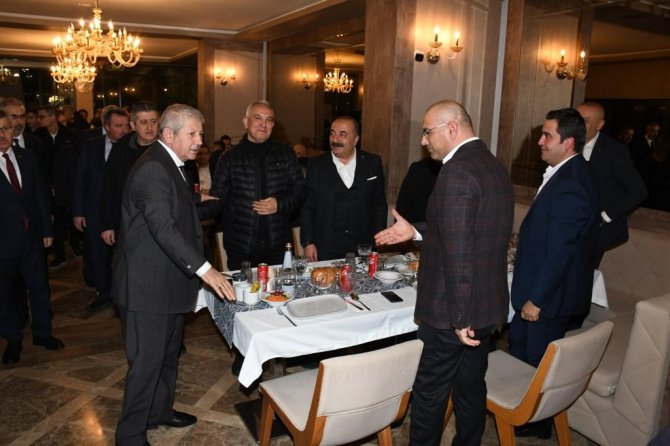 Başkan Sarı’dan Nefes Derneği Bağışçılarına Teşekkür Plaketi