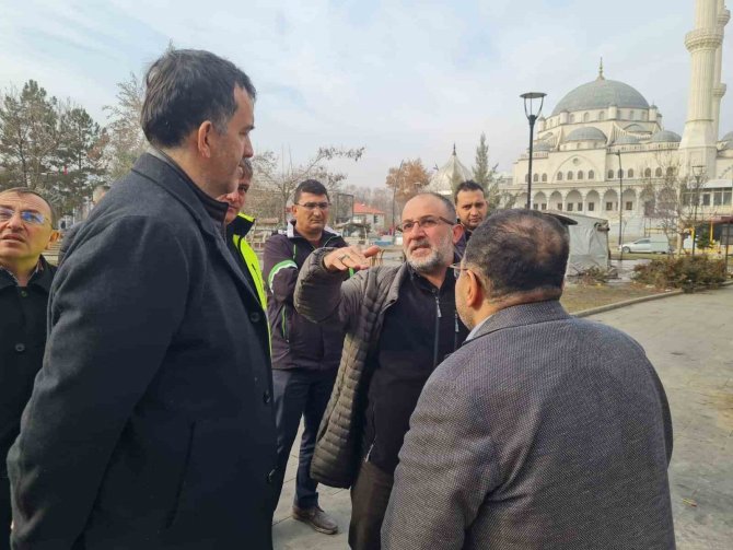 Afşin’de Toki̇ Konutları İçin İlk Kazma Vuruldu