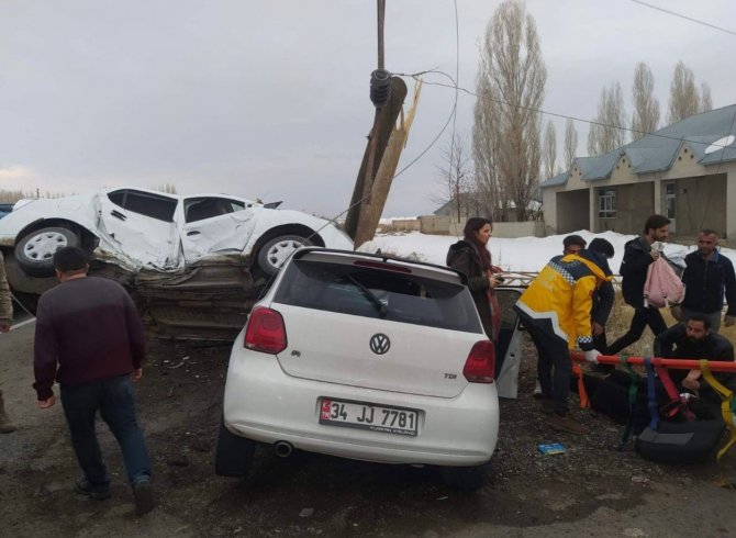 Ağrı’da İki Ayrı Trafik Kazası: 9 Yaralı