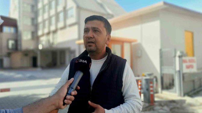 Hataylı Kebapçının Dikkati Depremde Öldü Sanılıp Morga Getirilen Çocuğun Hayatını Kurtardı