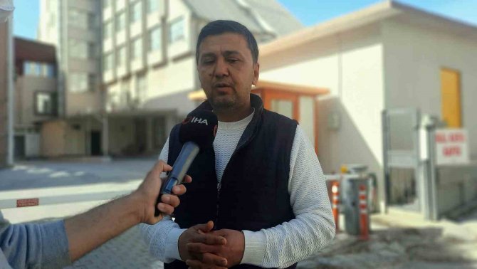 Hataylı Kebapçının Dikkati Depremde Öldü Sanılıp Morga Getirilen Çocuğun Hayatını Kurtardı
