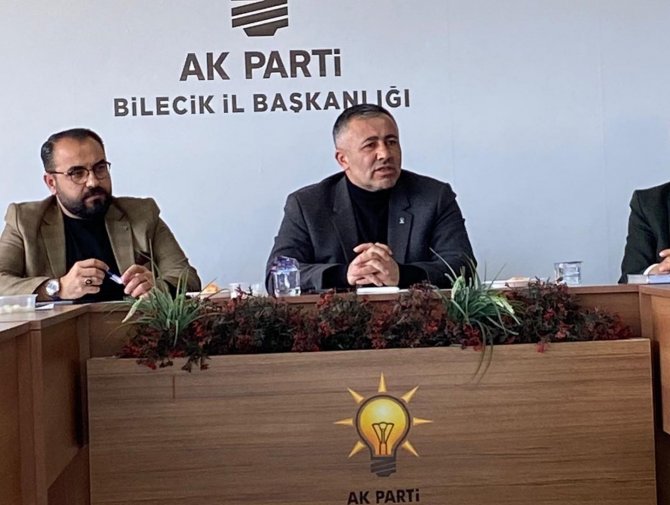 İ̇lçe Ve Belde Belediye Başkanları Ak Parti Değerlendirme Toplantısına Katıldı