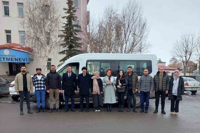 Ardahan’dan Deprem Bölgesine Gönüllü Psikososyal Destek Ekibi Gönderildi