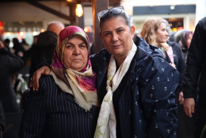 Başkan Çerçioğlu, Kuşadası’nda Depremzede Aileler İle Bir Araya Geldi