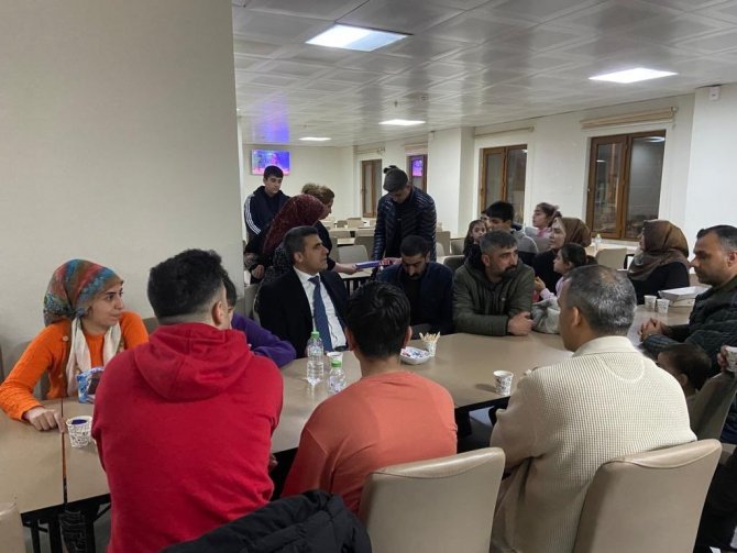 Başkan Arıkan, Depremzedeleri Bir Araya Geldi