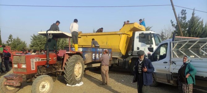 Tepebaşı Belediyesi’nden Depremzede Üreticiye Yem Desteği