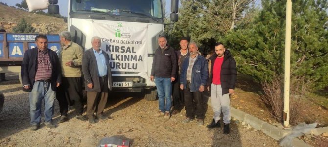 Tepebaşı Belediyesi’nden Depremzede Üreticiye Yem Desteği