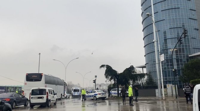 Bursa Polisi Maç Öncesi Olaylara İzin Vermedi