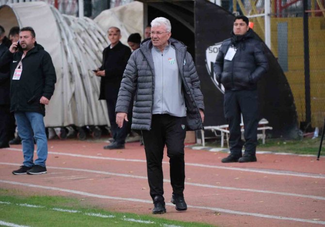 Bursaspor Teknik Direktörü İ̇smail Ertekin Hastaneye Kaldırıldı