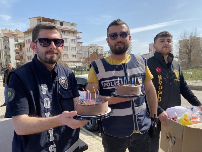 Depremde Ailesini Kaybeden 11 Yaşındaki Gazihan’a Doğum Günü Sürprizi