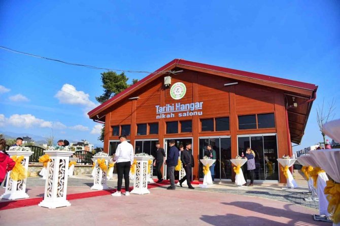 Tarihi Hangarlar Yeniden Hayat Buldu