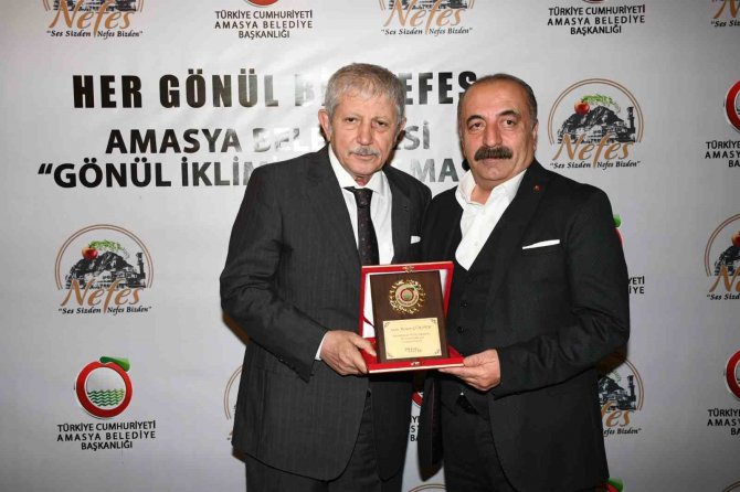 Başkan Sarı’dan Nefes Derneği Bağışçılarına Teşekkür Plaketi