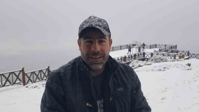 Spil Dağı’na Mart Ayında Lapa Lapa Kar Yağdı