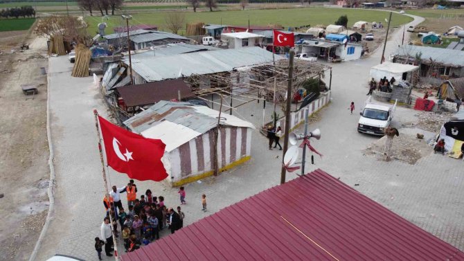 Depremde Romen Dayanışması