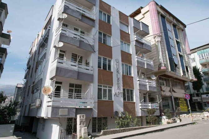 1972’de İnşa Edilen Yarım Asırlık Bina Yıkılmadı