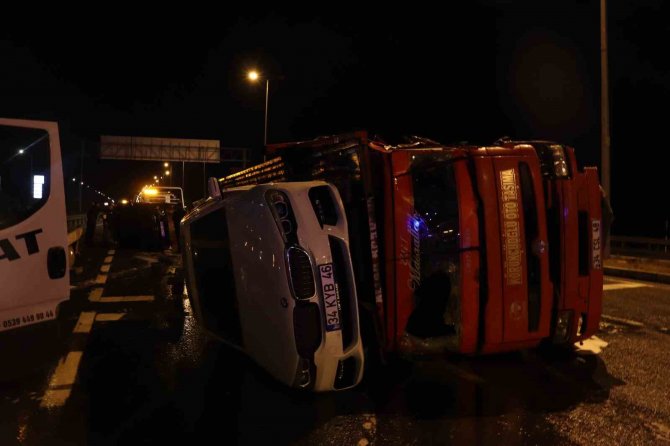 Kayseri’de Feci Kaza: Yanan Tırın Sürücüsünü Polis Kurtardı