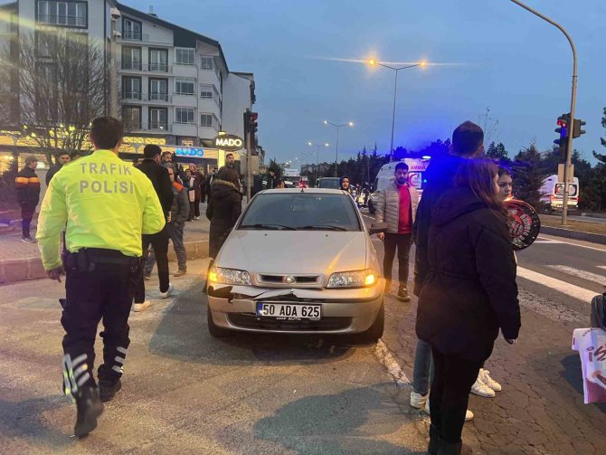Nevşehir’de Fireni Patlayan Kamyon Araçlara Çarptı: 6 Yaralı