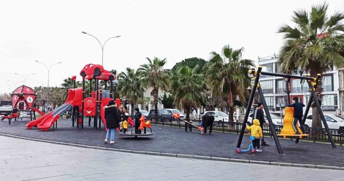 Samsun’da Çocuk Oyun Grupları Yenilendi