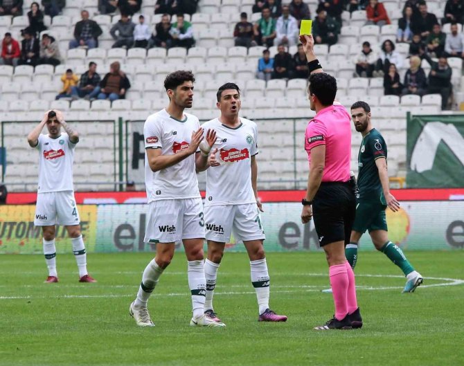 Spor Toto Süper Lig: Konyaspor: 0 - Giresunspor: 0 (İ̇lk Yarı)