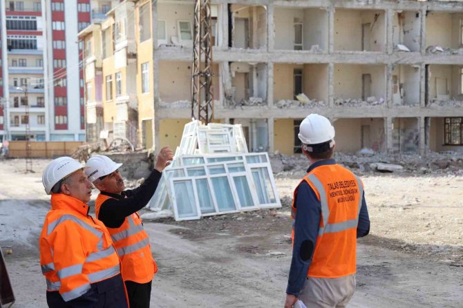 Talas’ta Kentsel Dönüşüm Seferberliği Sürüyor