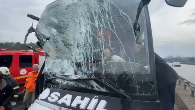 Tem Otoyolu Kocaeli Geçişinde Zincirleme Kaza