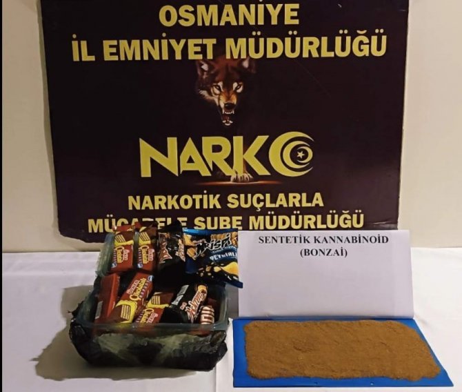 Çikolataların Arasına Gizlenmiş Uyuşturucu Bulundu