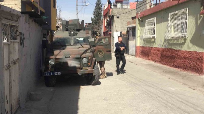 Adana’da Bir Kişi Evinde Öldürülmüş Halde Bulundu