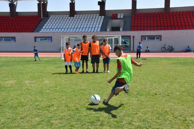 Afyonkarahisar’da Sporları Müsabakaları Başladı