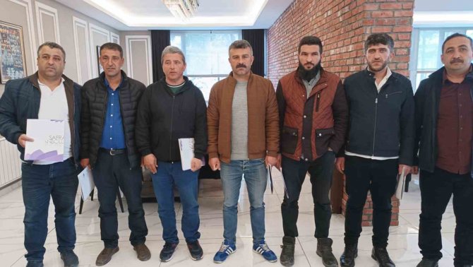 Deprem Bölgesinde Görev Yapan İtfaiye Amiri: "Canlı Olarak Görmek Bütün Yorgunluğumuzu Aldı"