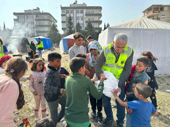 Adıyaman’a Yönelik Yardım Seferberliği Sürüyor